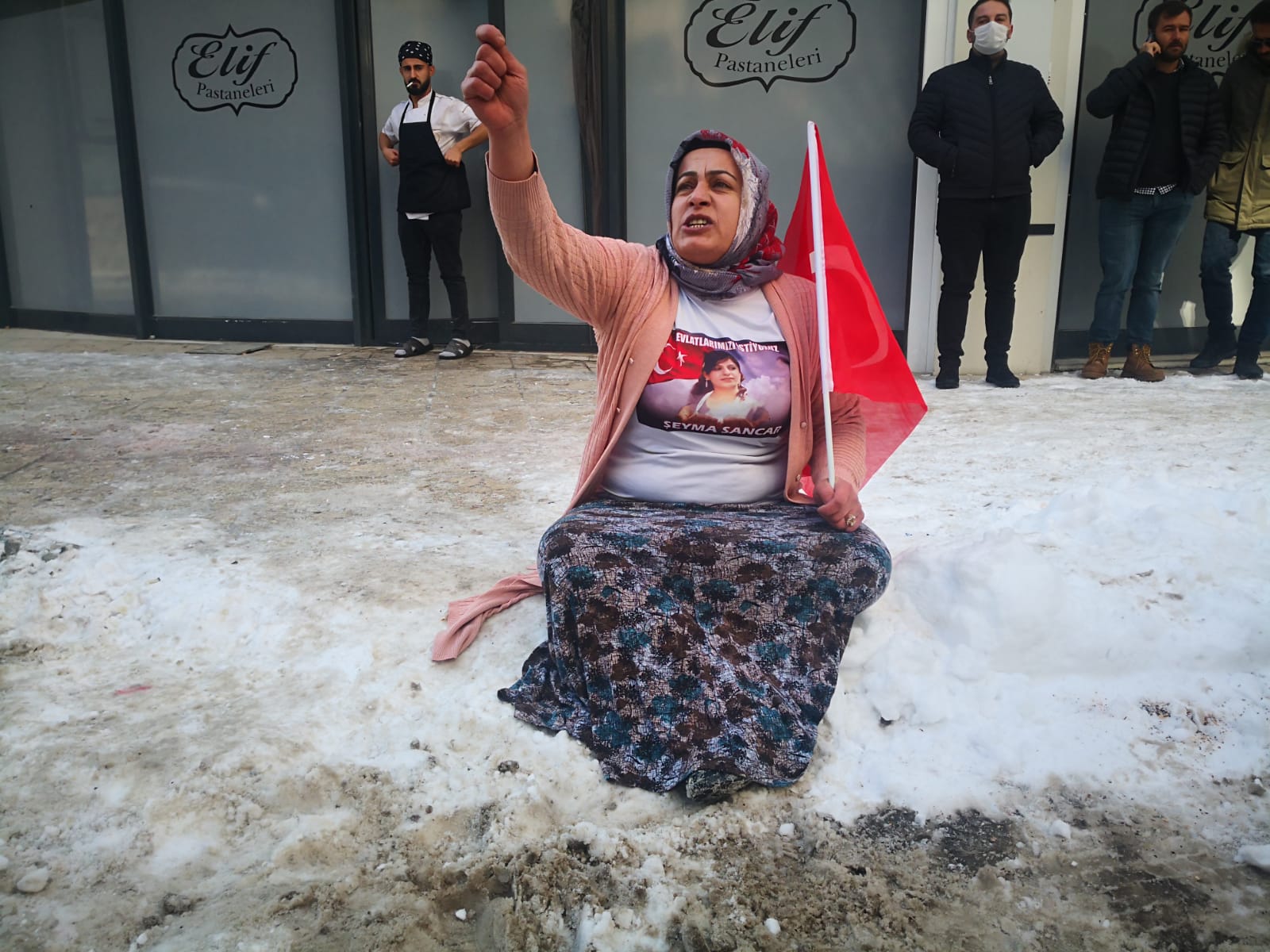 Gözü yaşlı annelerin bitmeyen çilesi