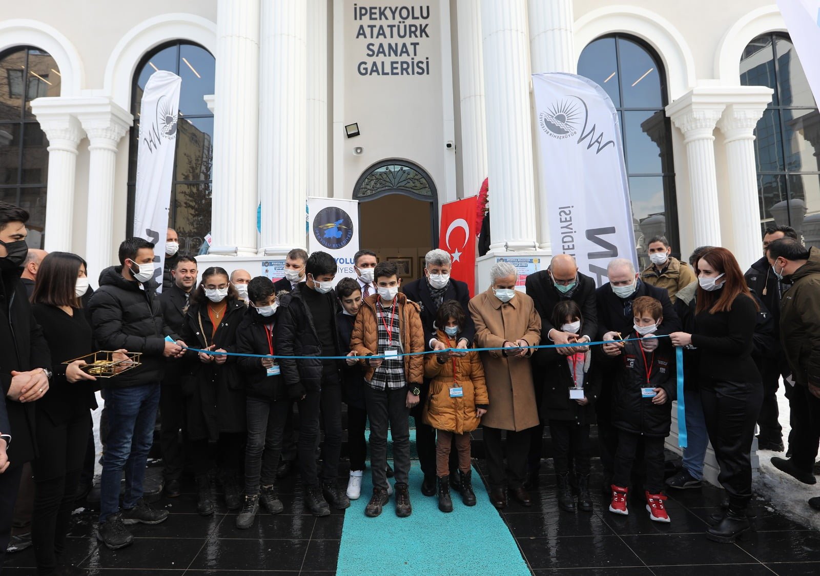 Van Büyükşehir Belediyesinden resim sergisi