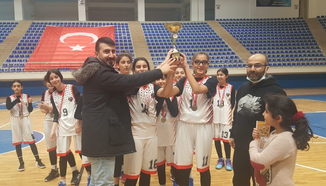 Van Büyükşehir basketbol kız takımı bölgede yarışacak