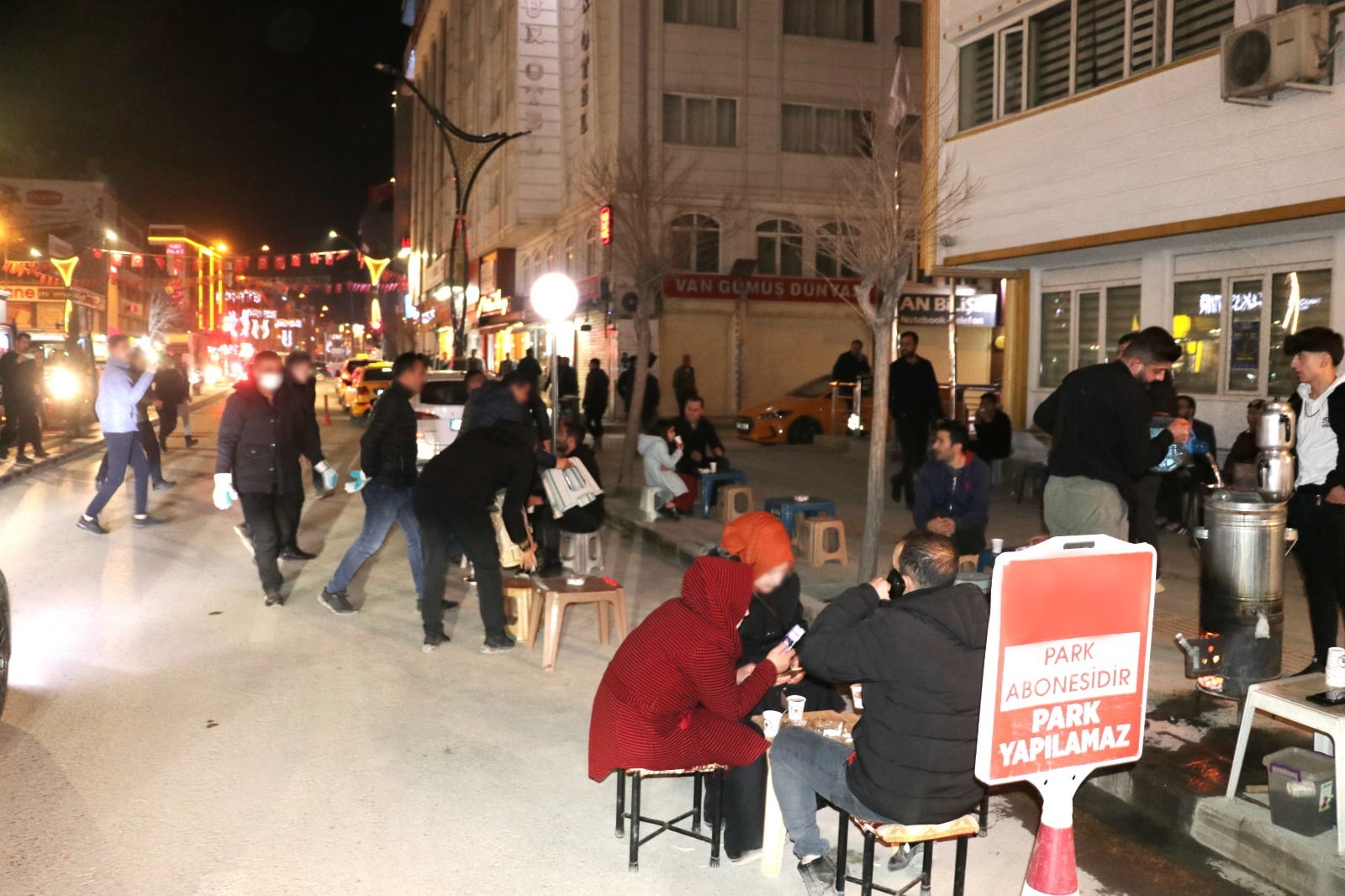 Van’da seyyar satıcılarla mücadele