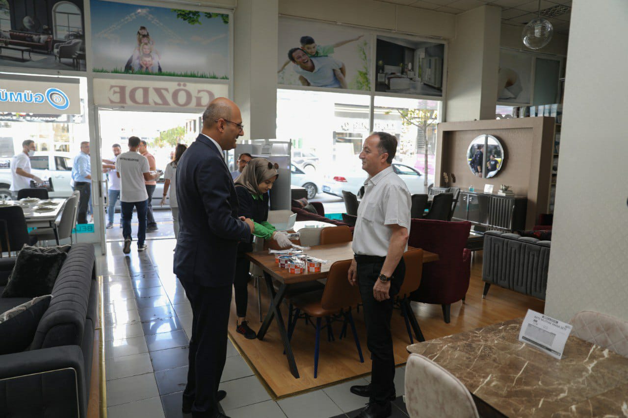 Van’da aşure dağıtımı yapıldı