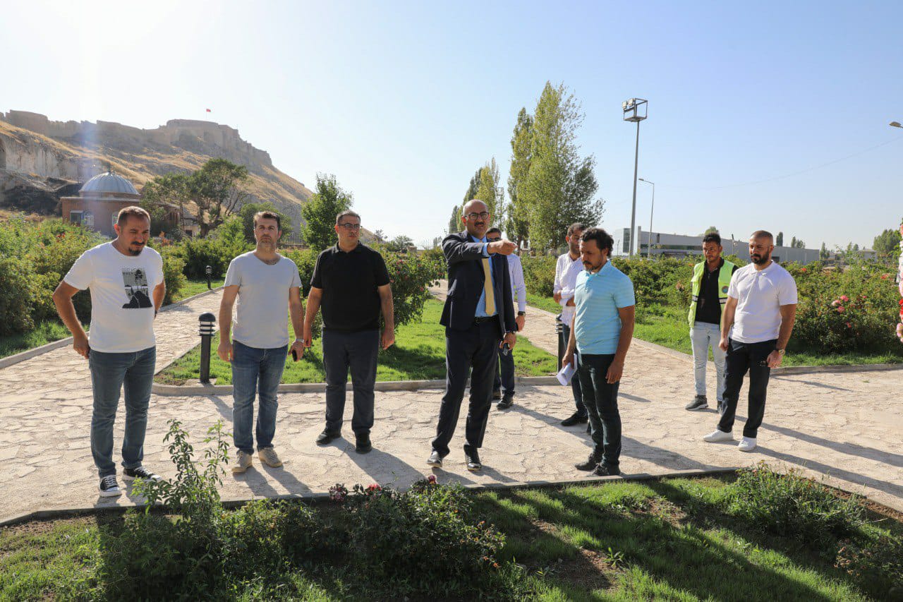 Van’da gülistan bahçesinde düzenleme