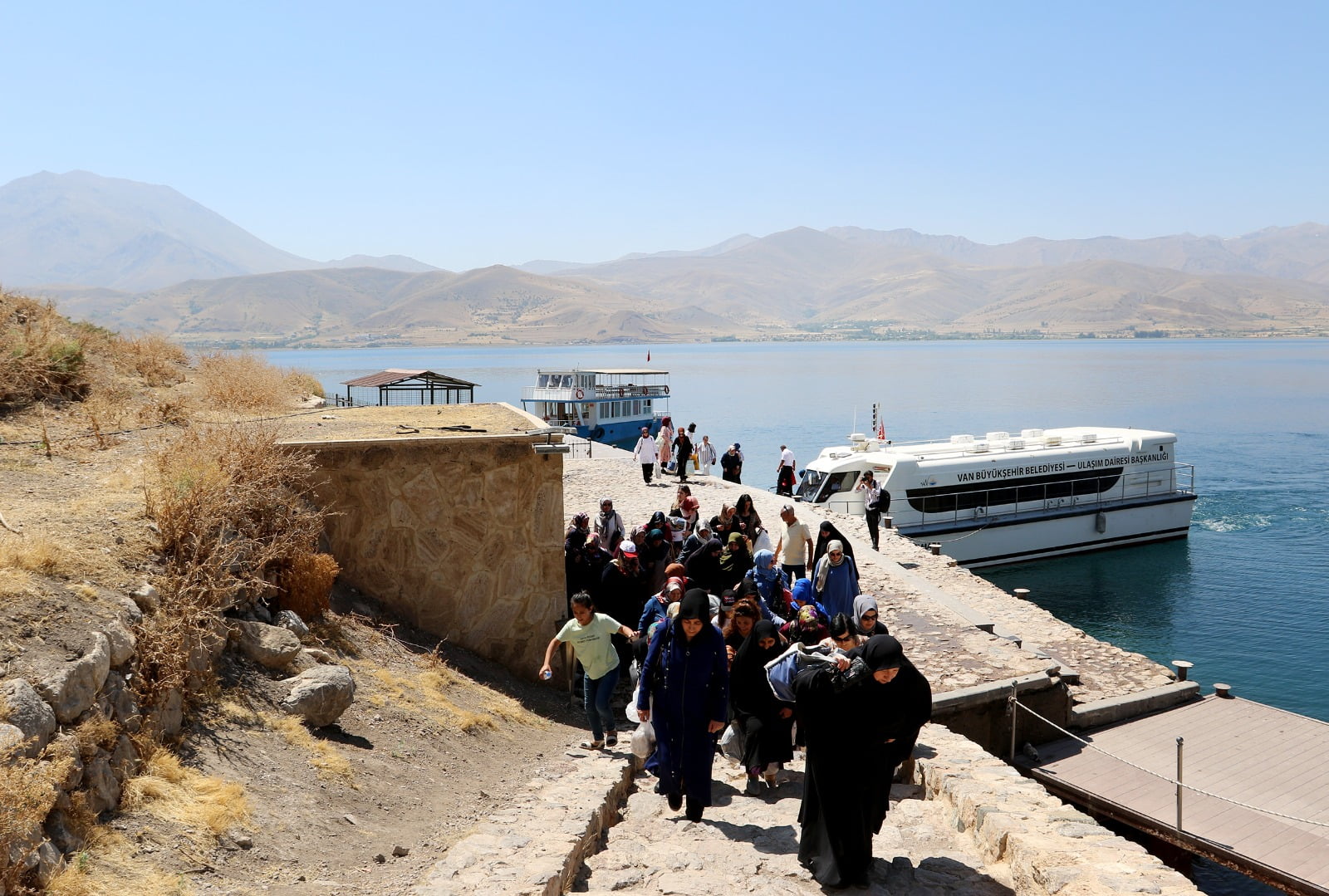 Van Büyükşehir kadınları tarih ve doğayla buluşturuyor