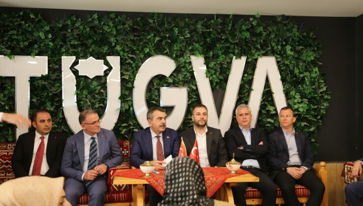 Bakan Tekin’den Van TÜGVA’ ya ziyaret