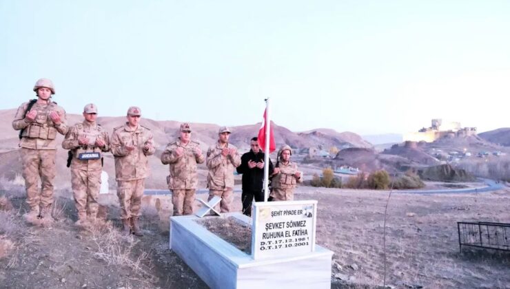 Van İl Jandarma Komutanı Tuğgeneral Avkıran, Şehit Kabirlerini ziyaret etti