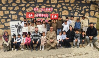 Jandarma ekiplerinden öğrencilere güvenlik eğitimi