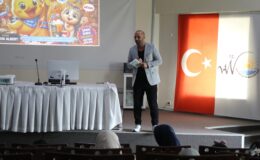 Yazar Yetkin okurları ile buluştu
