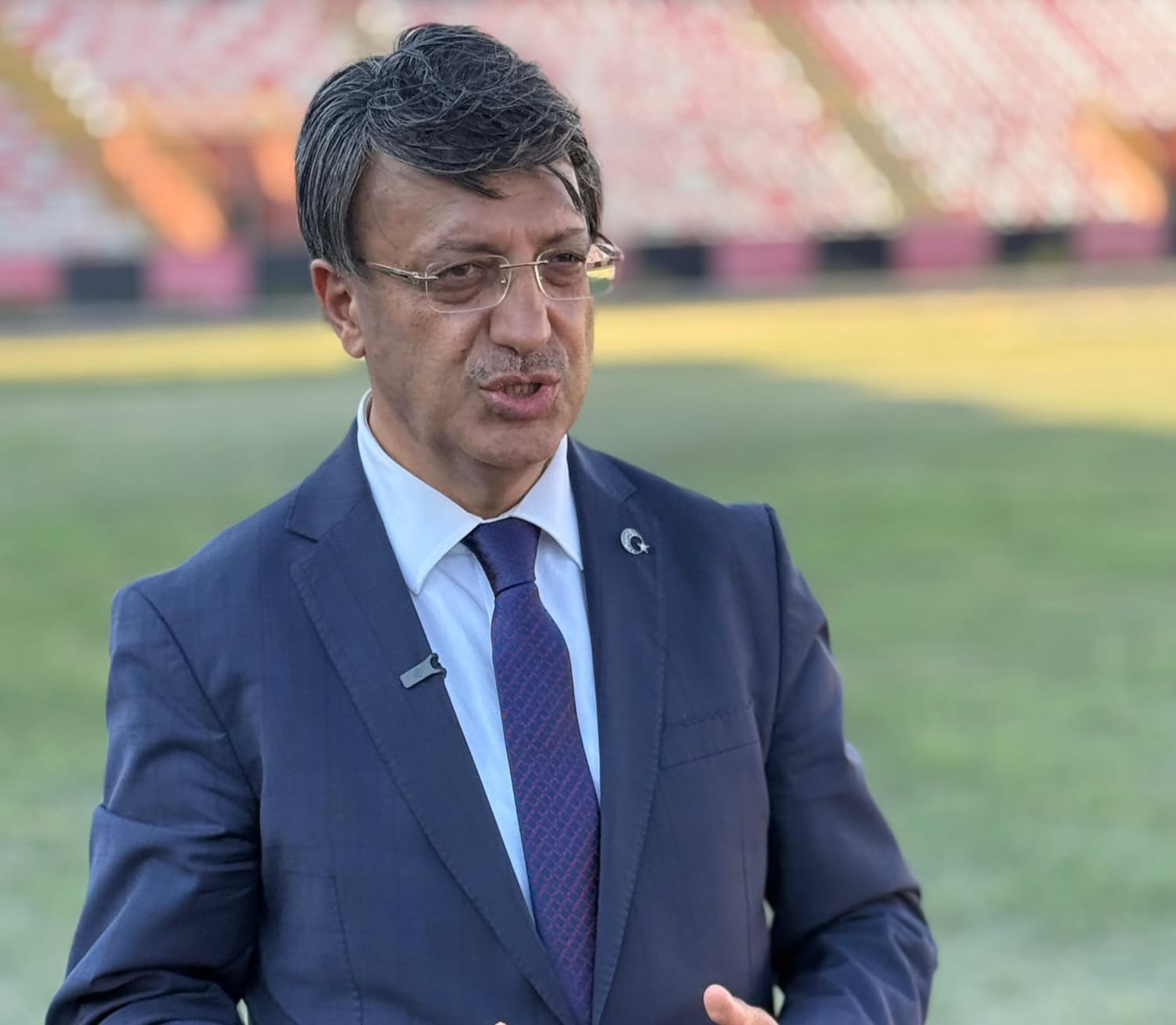 Türkmenoğlu: Van Şehir Stadını Türkiye Yüzyılı’na Yakışır Hale Getiriyoruz