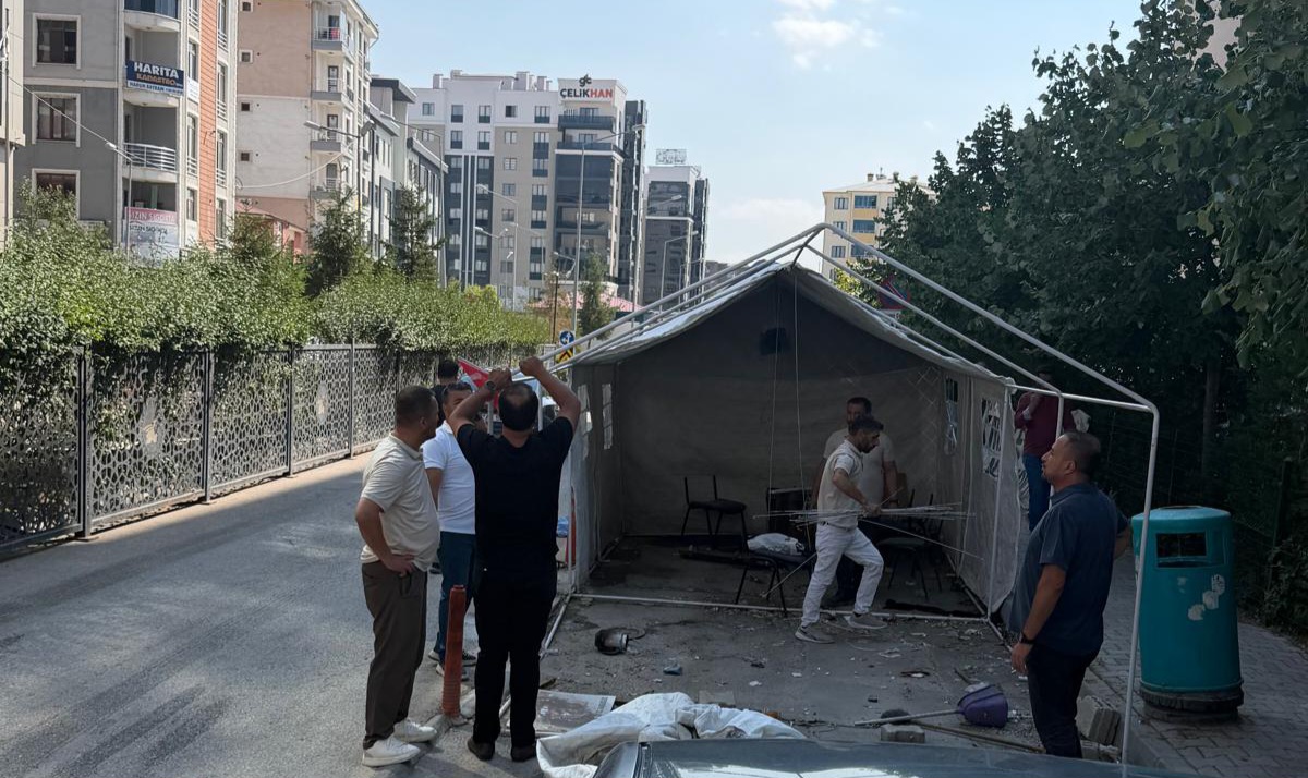 Van’da 858 günlük direniş sona eriyor ! 500 emekçi yeniden işine döndü