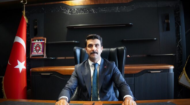 YEŞİL VAN SPOR’DA YENİ DÖNEM: BAŞKAN OSMAN BOĞOKŞAYAN GÖREVE BAŞLADI